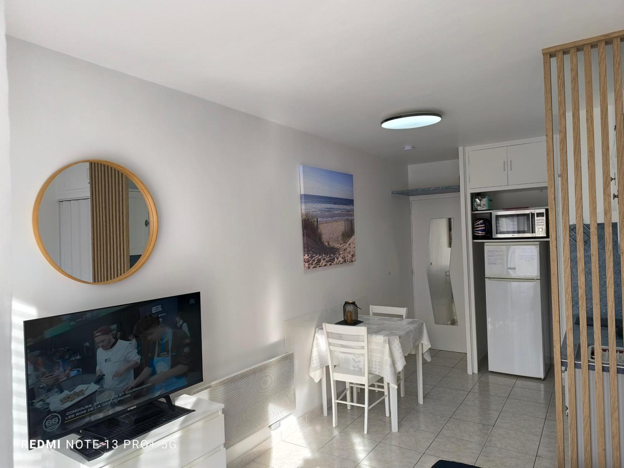 La Pinede Oceane,400M Des Plages 미미장플라즈 외부 사진
